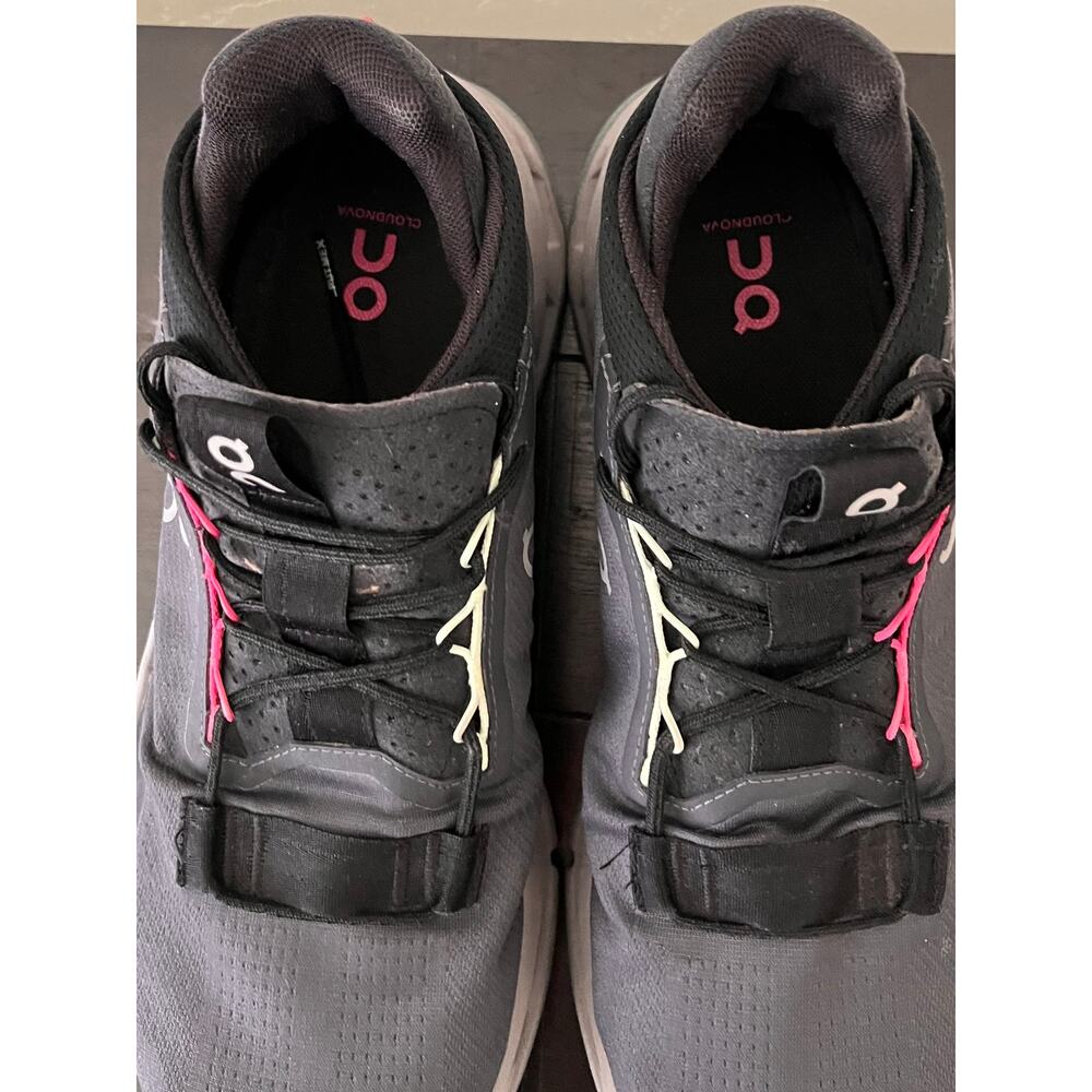 On Cloud Cloudnova 2 Athletic Running Sneaker Sho… - image 4